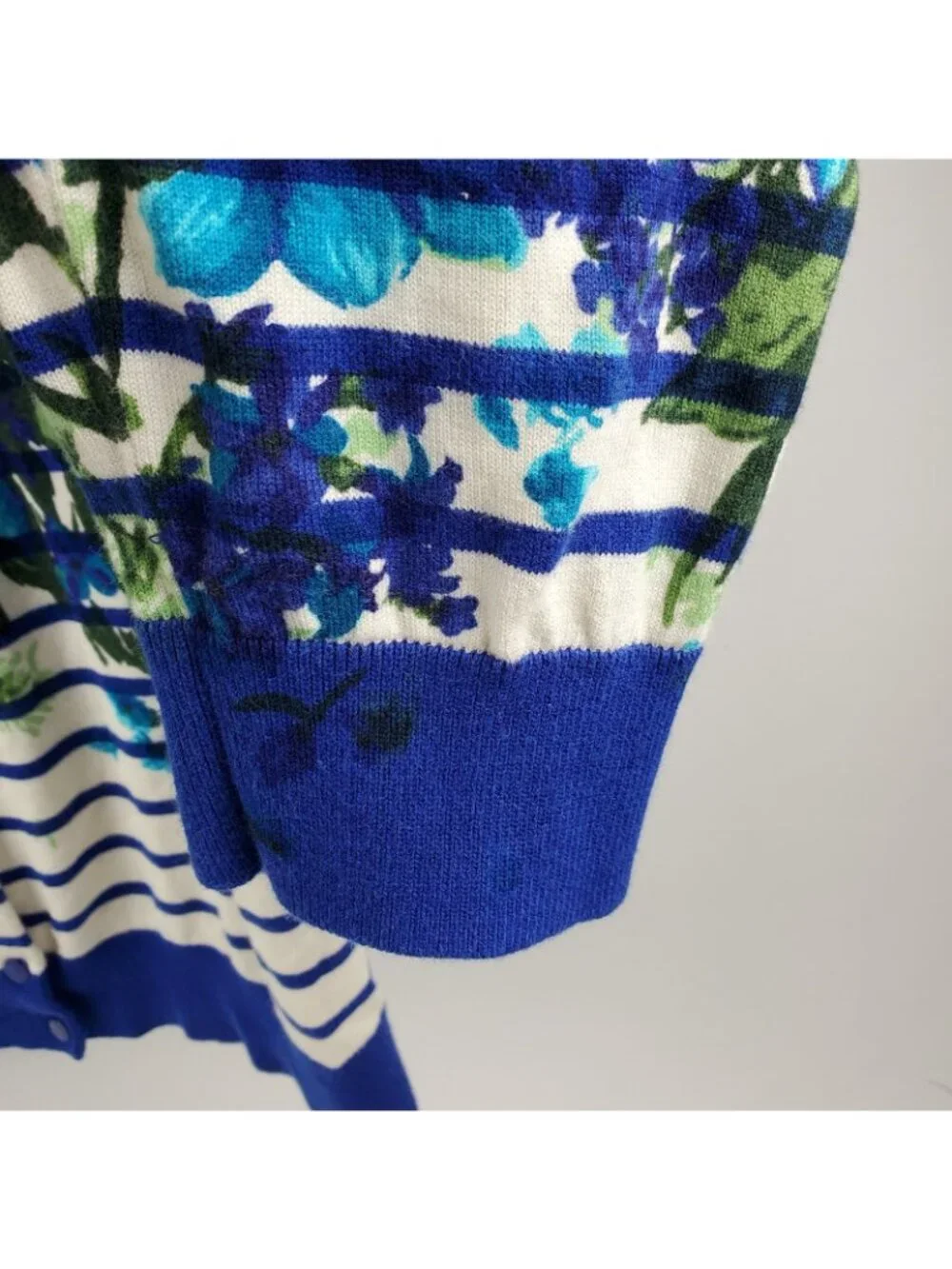 Talbots Sweater Women Large Floral Long Sleeve Button Up Blue Green Cream